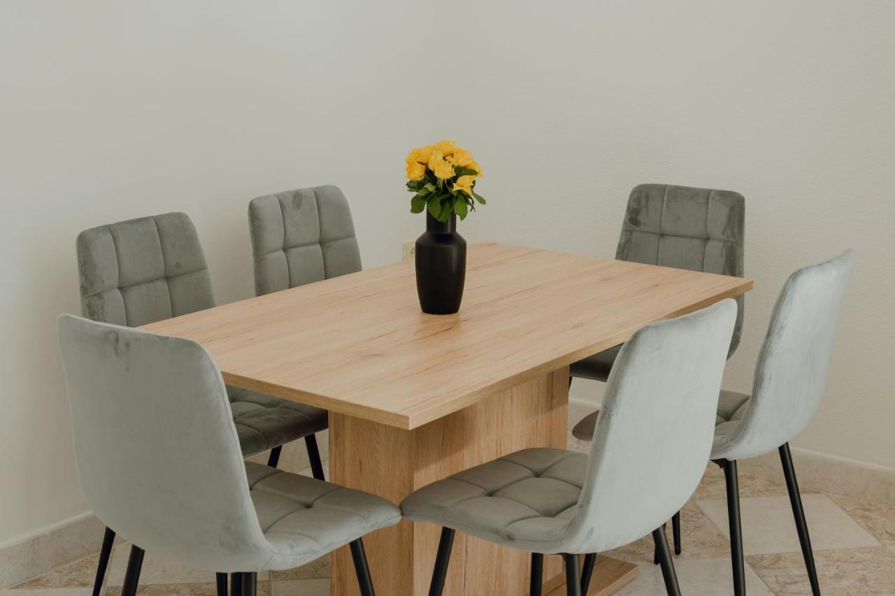 Apartman Emily Brezno Extérieur photo